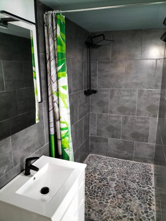Vv Las Buganvillas Maspalomas - Cocina Y Habitaciones Con Banos Privados Eksteriør billede