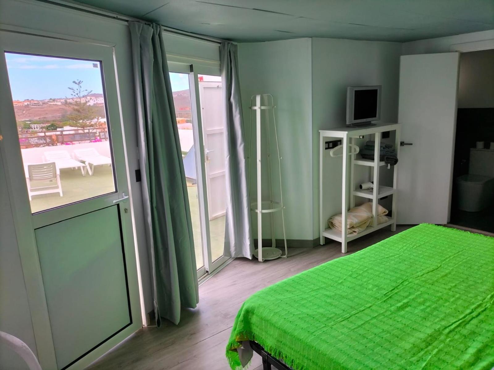Vv Las Buganvillas Maspalomas - Cocina Y Habitaciones Con Banos Privados Eksteriør billede