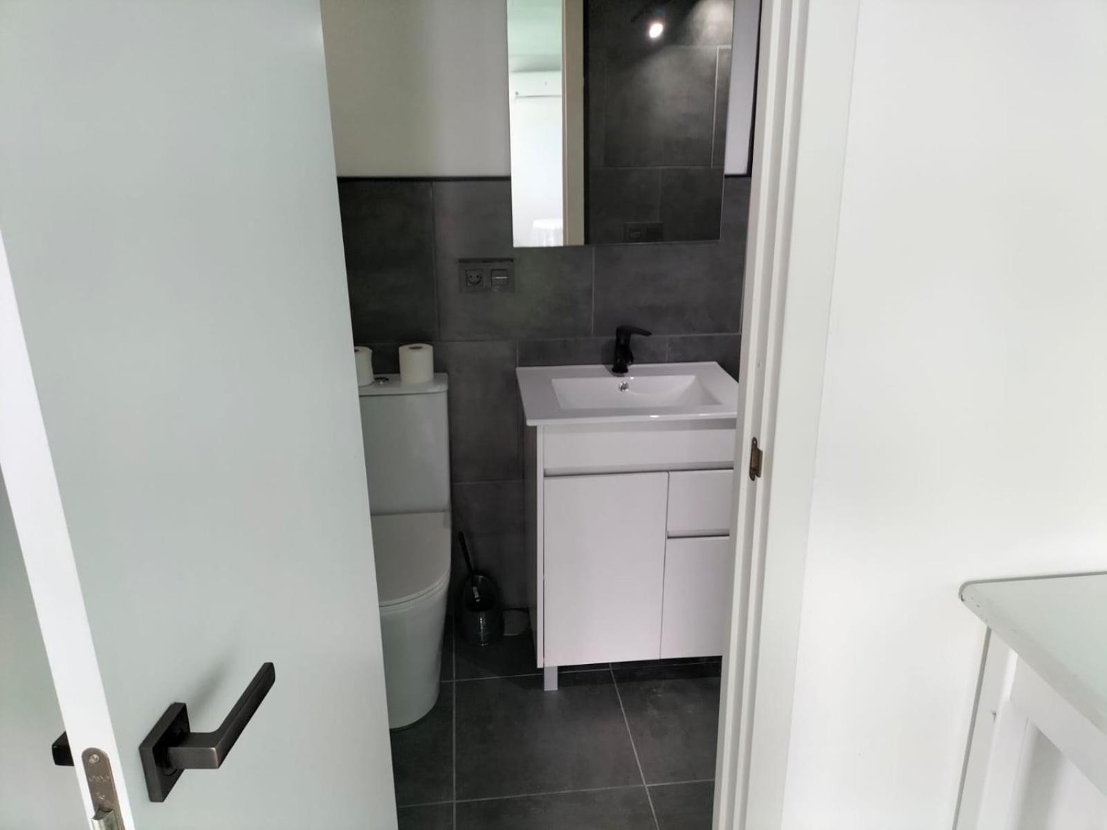 Vv Las Buganvillas Maspalomas - Cocina Y Habitaciones Con Banos Privados Eksteriør billede